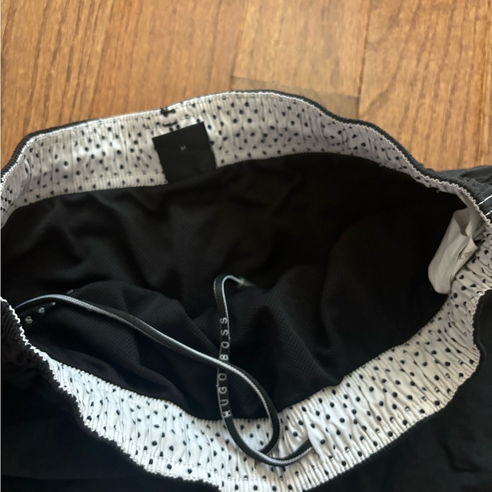 Men’s Hugo Boss black swim shorts - medium - Picture 3 of 8